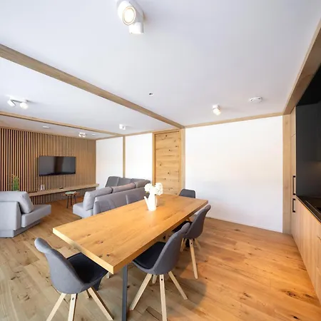 Apartment House Natura Savica *