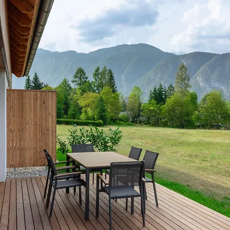 Apartment House Natura Savica